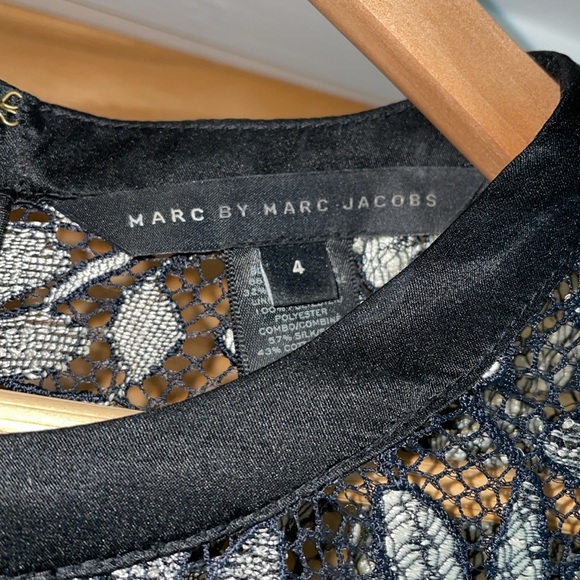 MARC by MARC JACOBS black multi daisy floral lace dress. Size 4 - Picture 6 of 16
